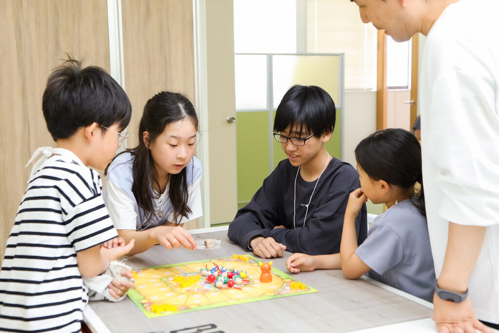 考えるためのゲームを行います